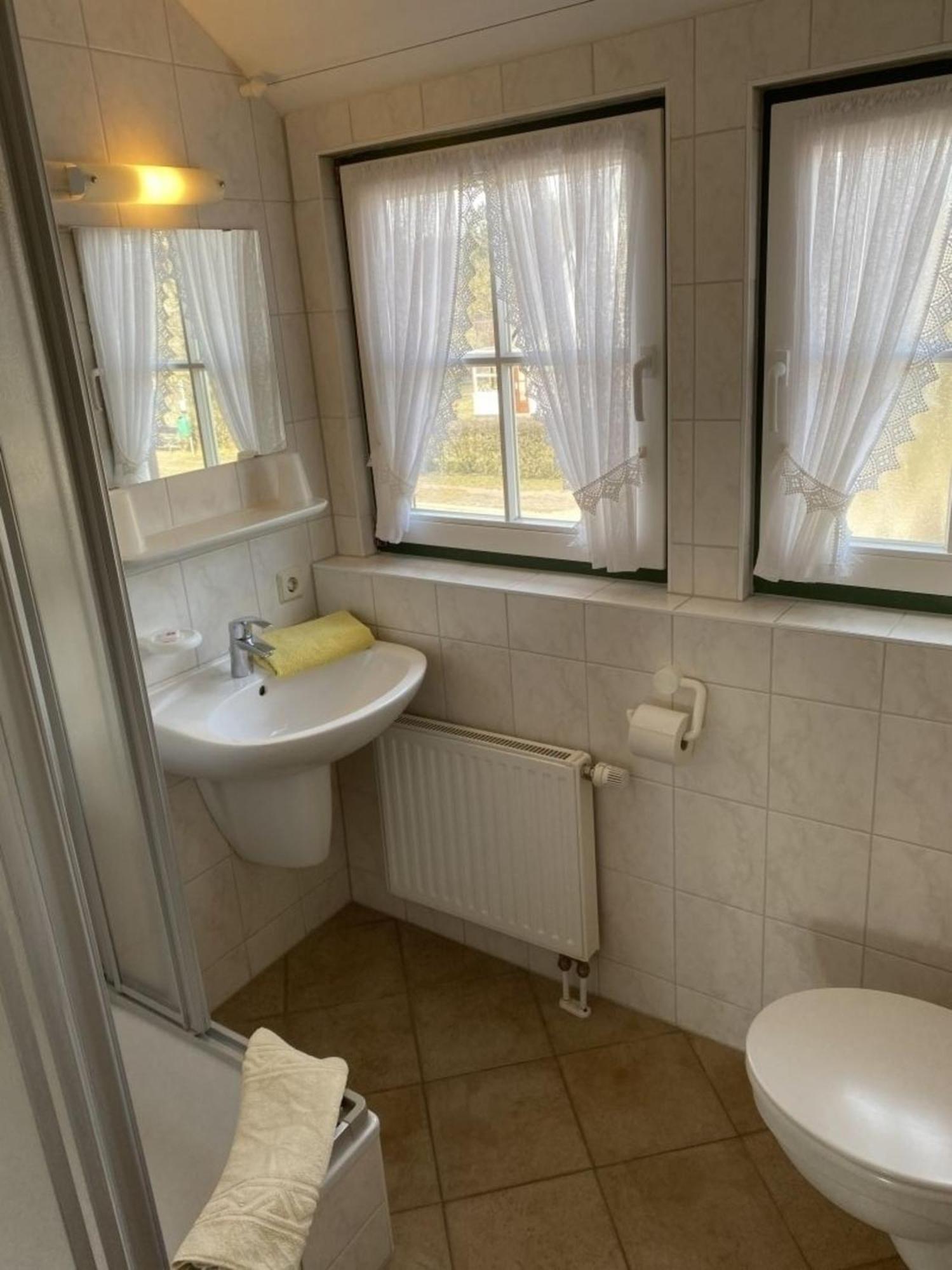 Ferienwohnung Nr 07 Og Spitzboden Born Exteriér fotografie
